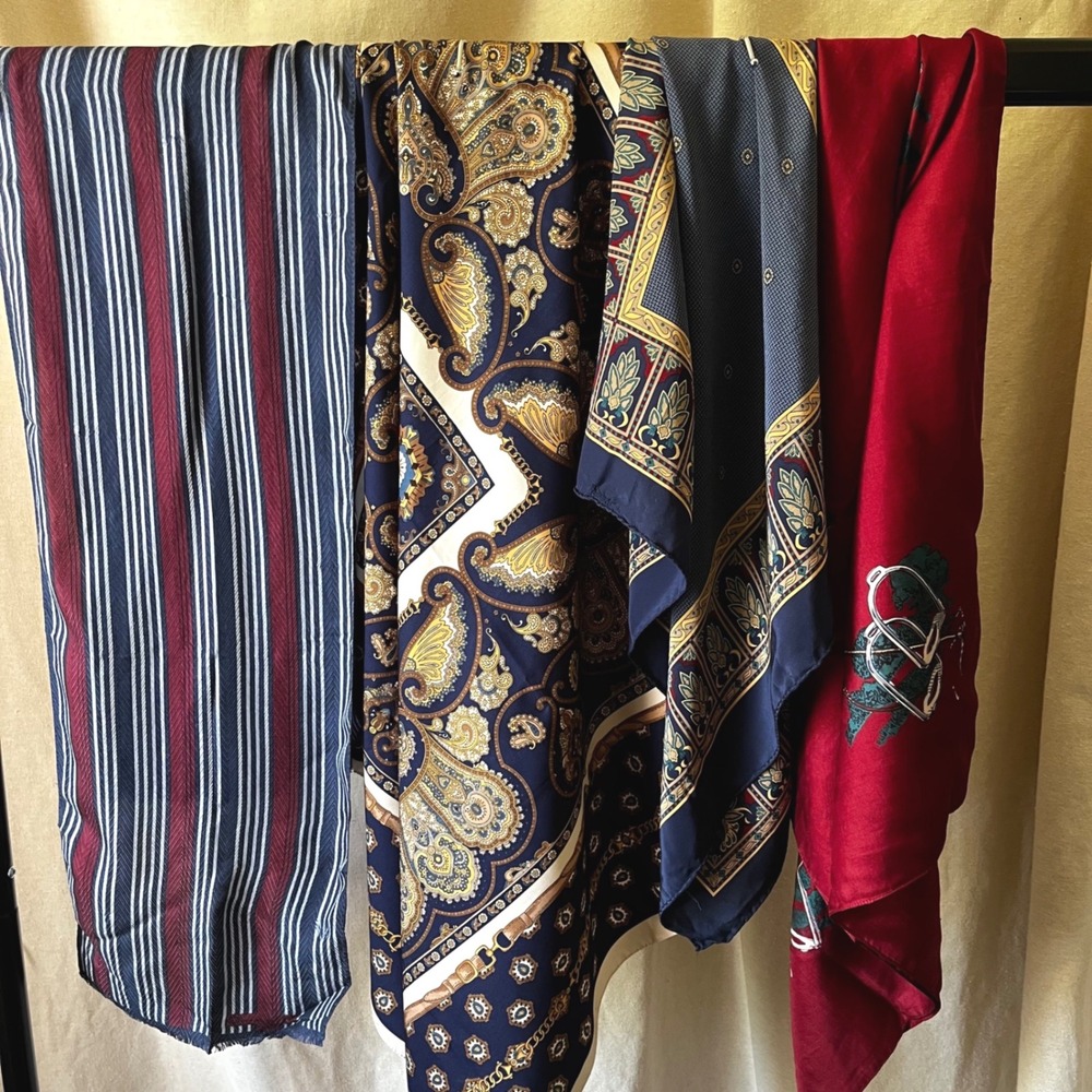Vintage Scarf‎ Bundle Equestrian Paisley Silk Oscar de la Renta Lot of 4 Scarves